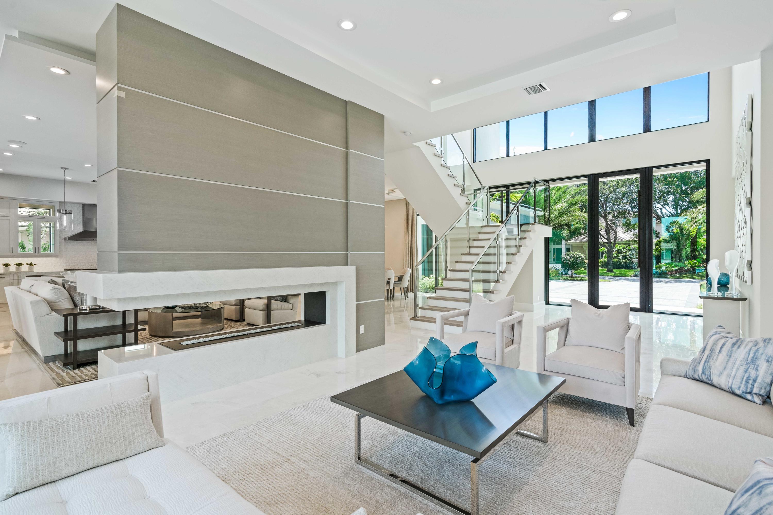 ADMIRALS COVE - Residential