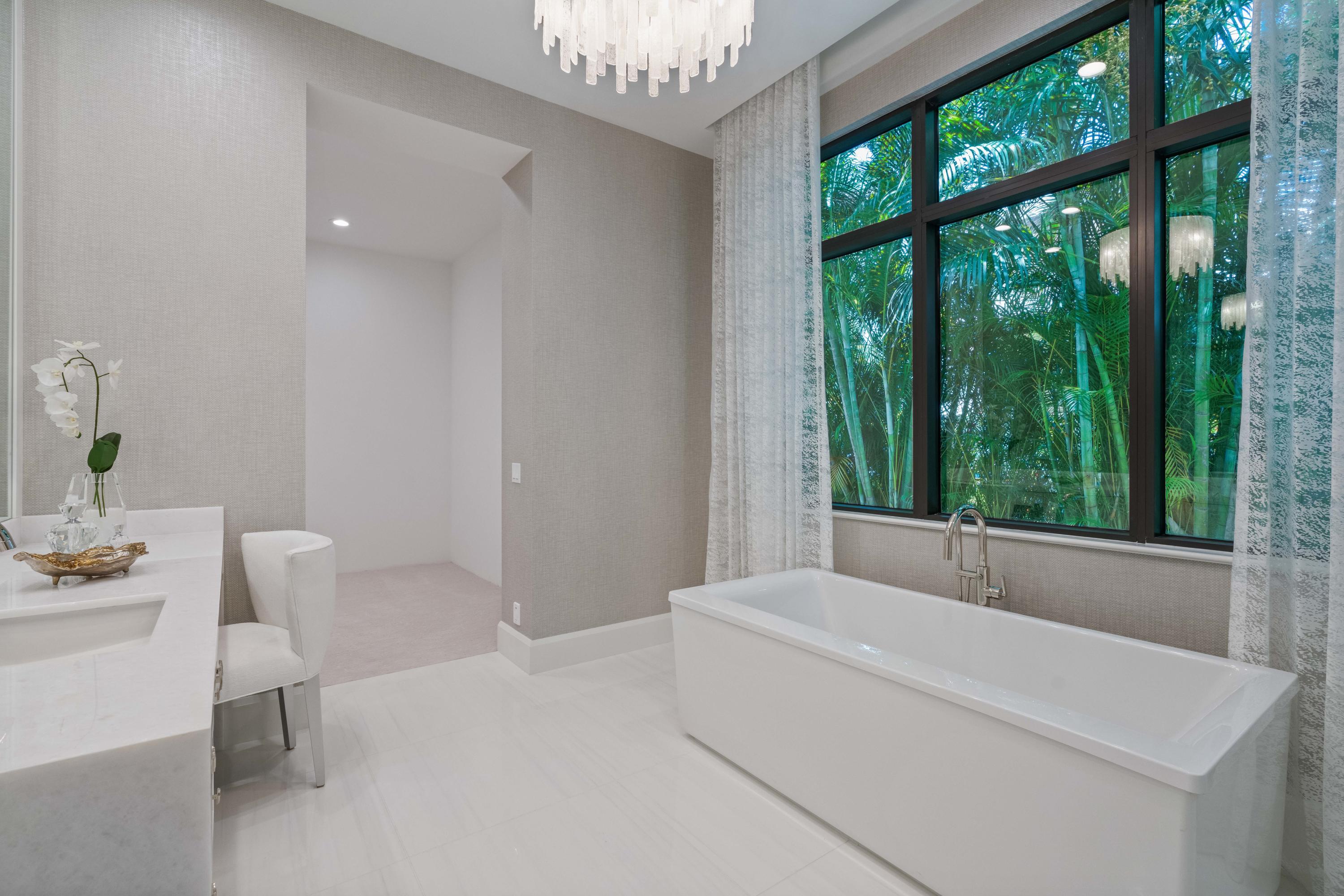 ADMIRALS COVE - Residential