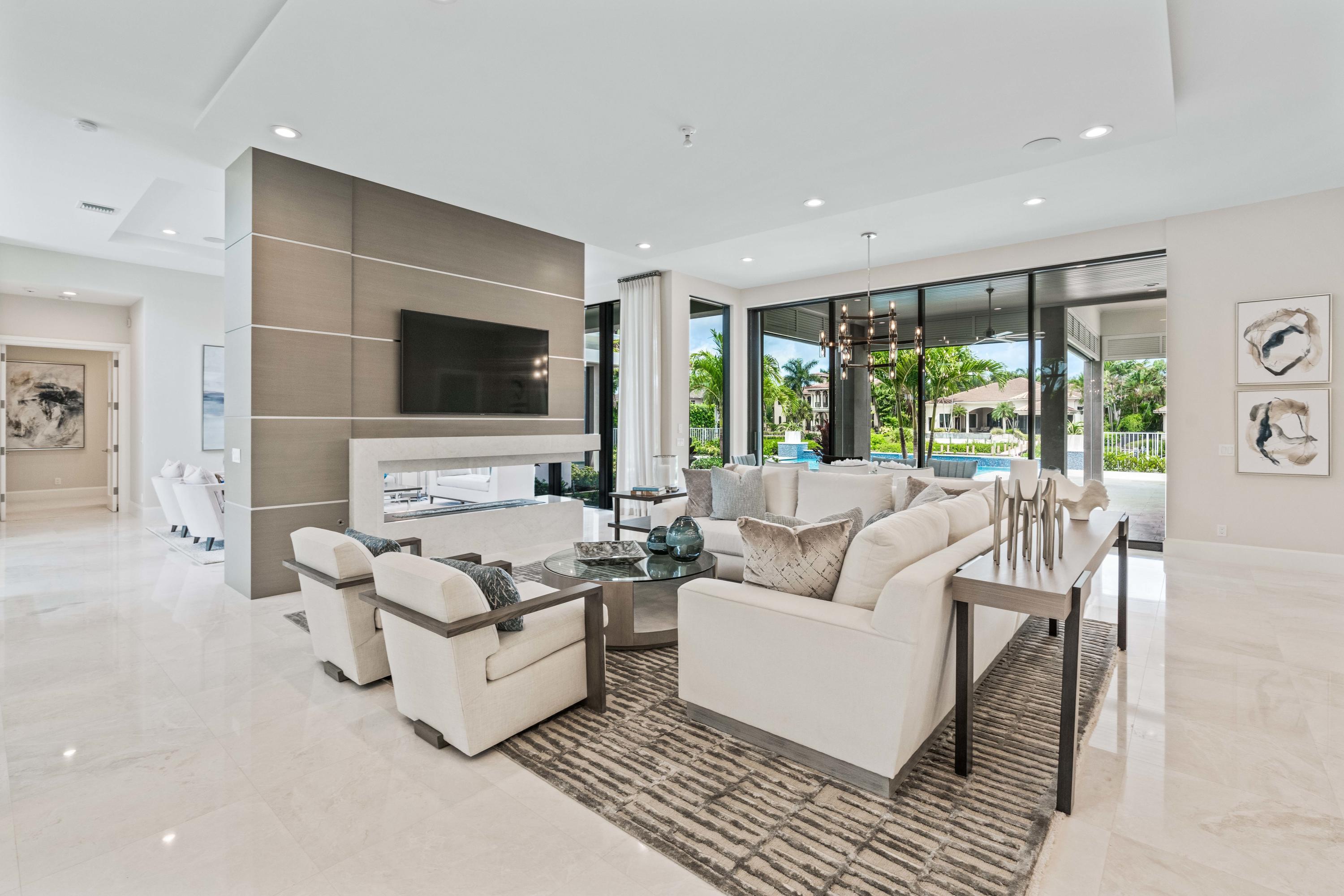 ADMIRALS COVE - Residential