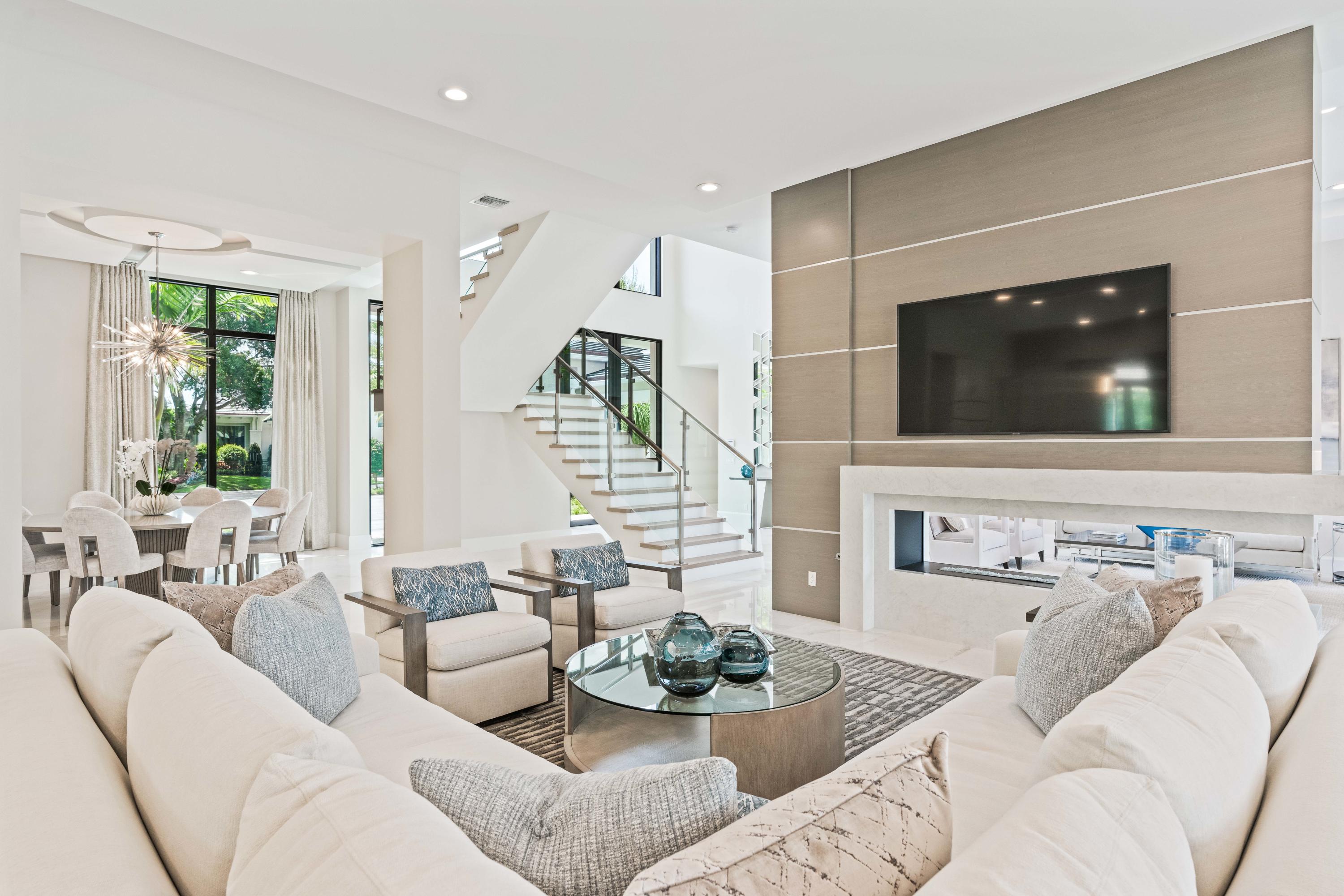 ADMIRALS COVE - Residential