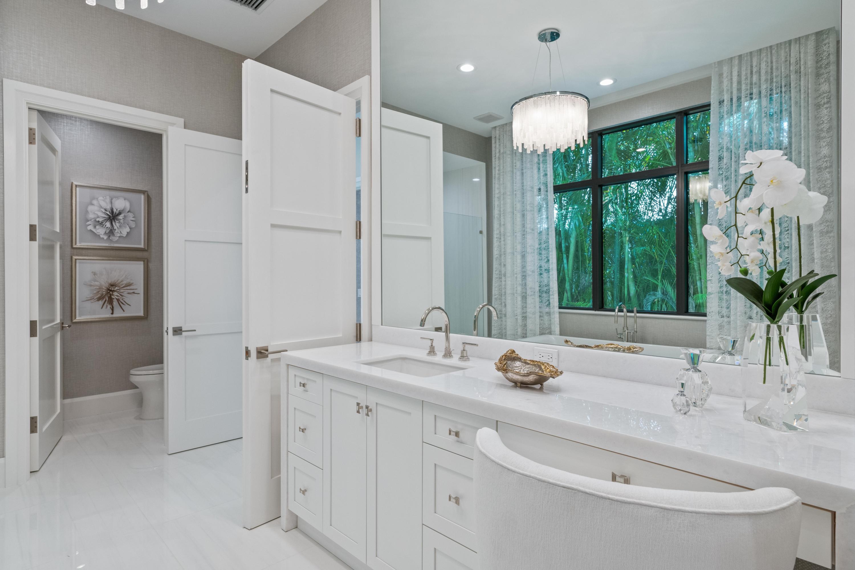 ADMIRALS COVE - Residential