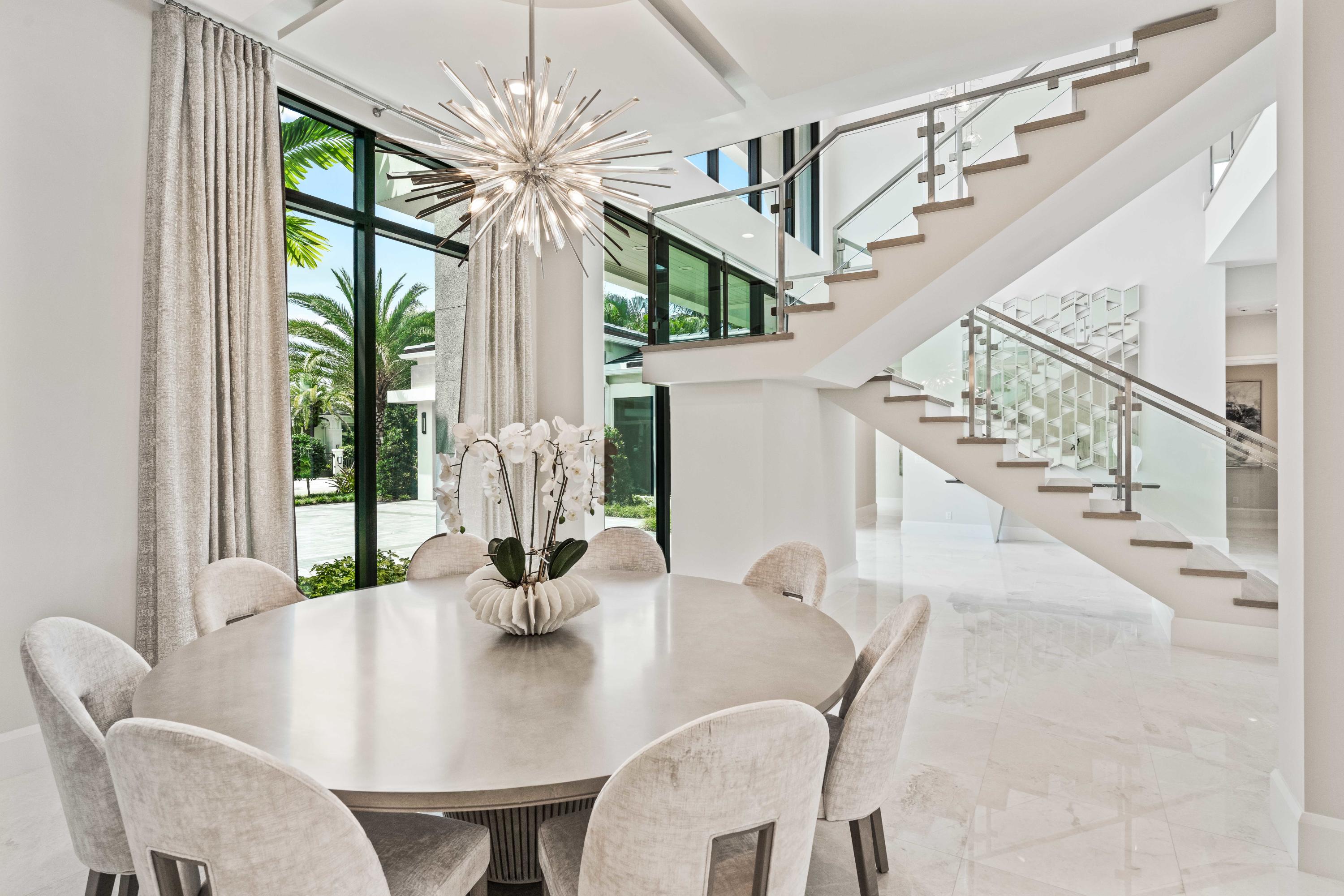 ADMIRALS COVE - Residential