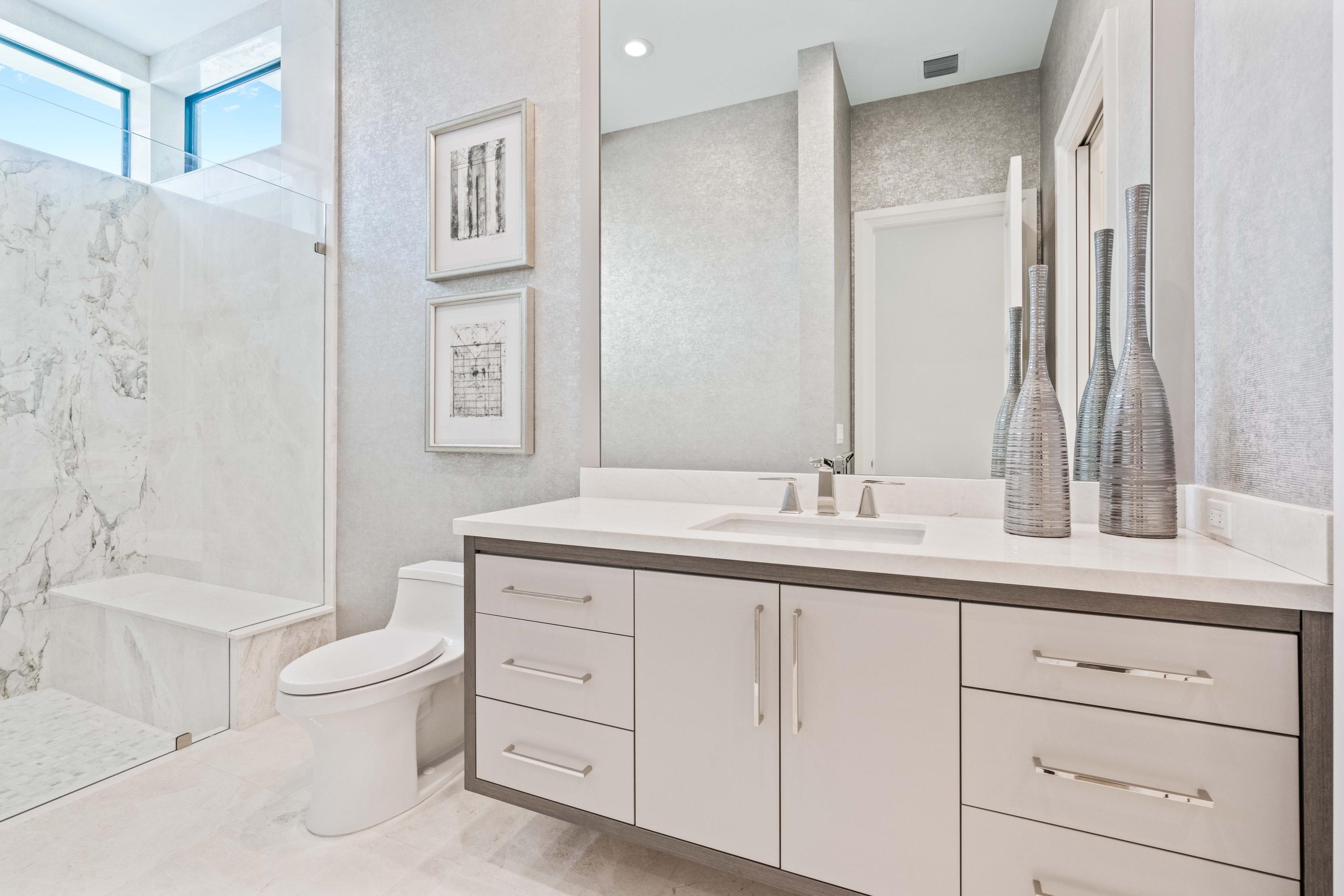 ADMIRALS COVE - Residential