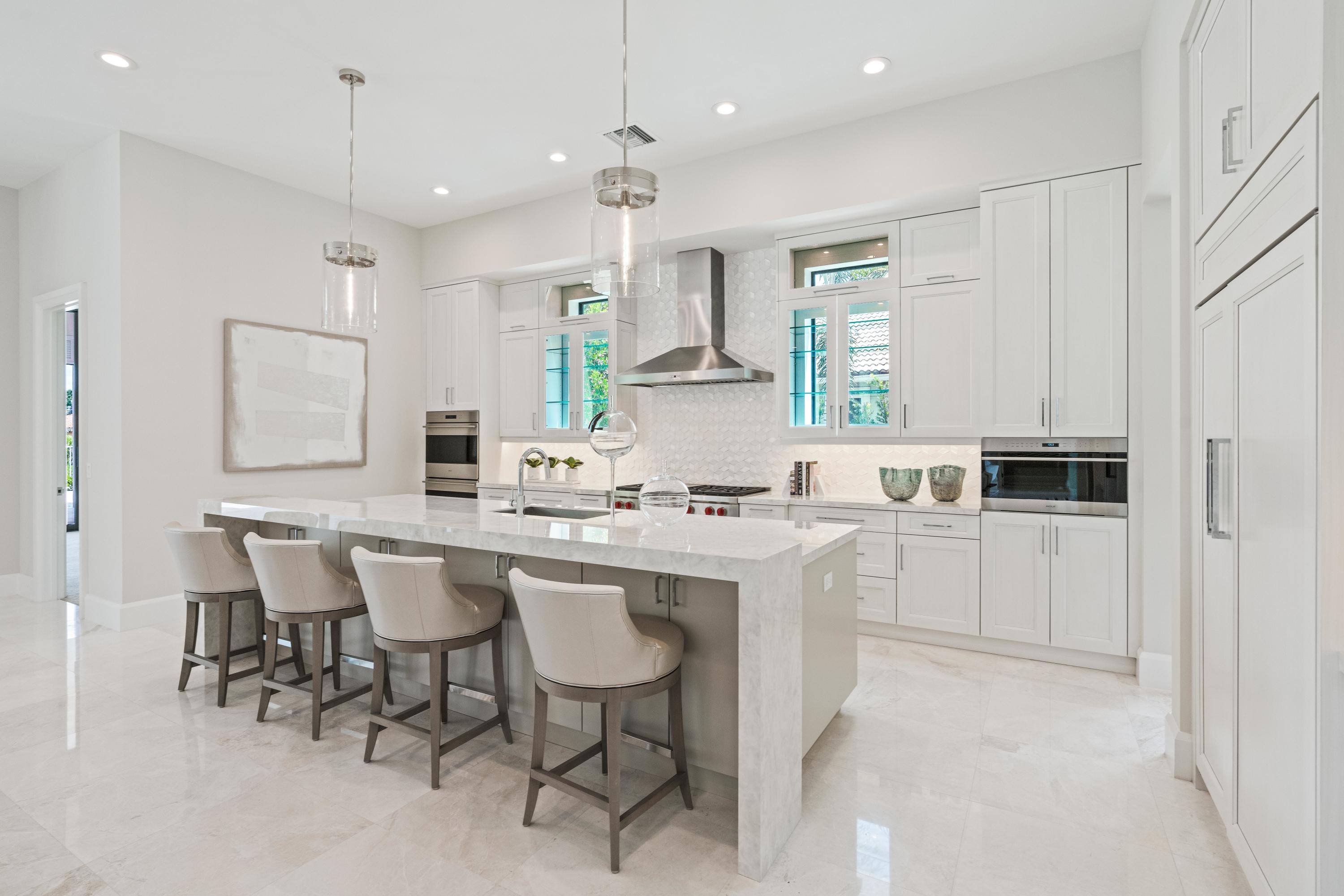 ADMIRALS COVE - Residential