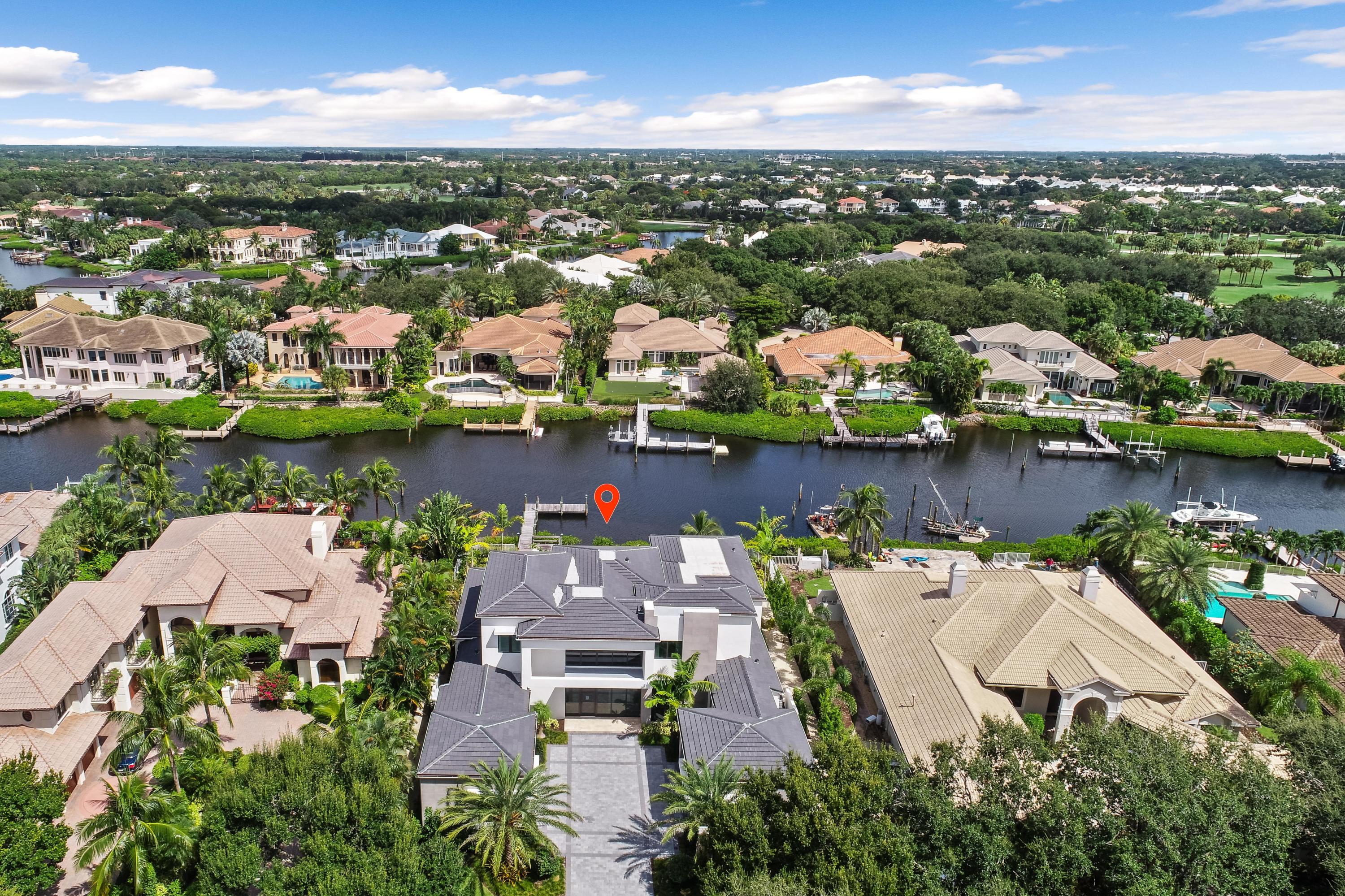 ADMIRALS COVE - Residential