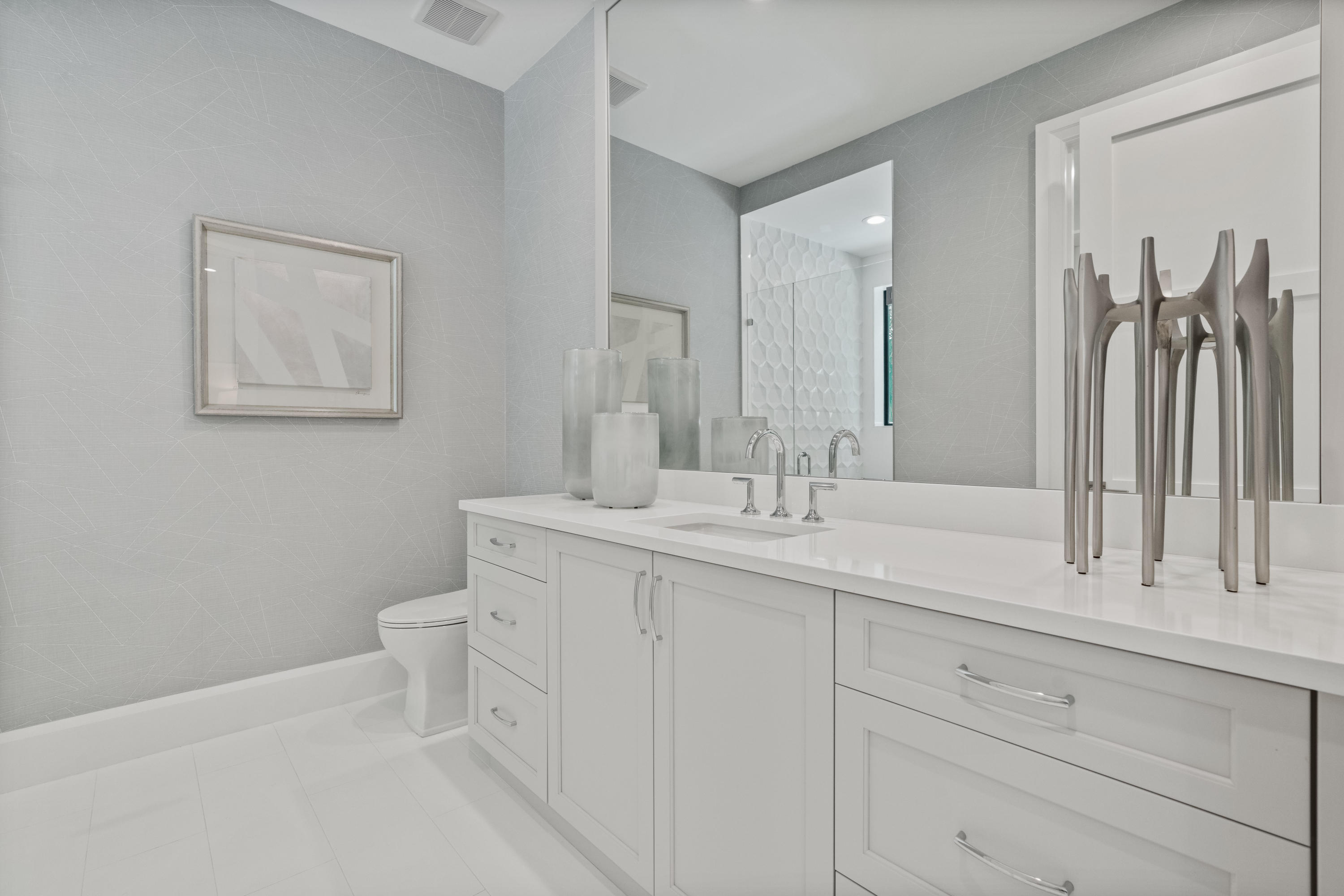 ADMIRALS COVE - Residential