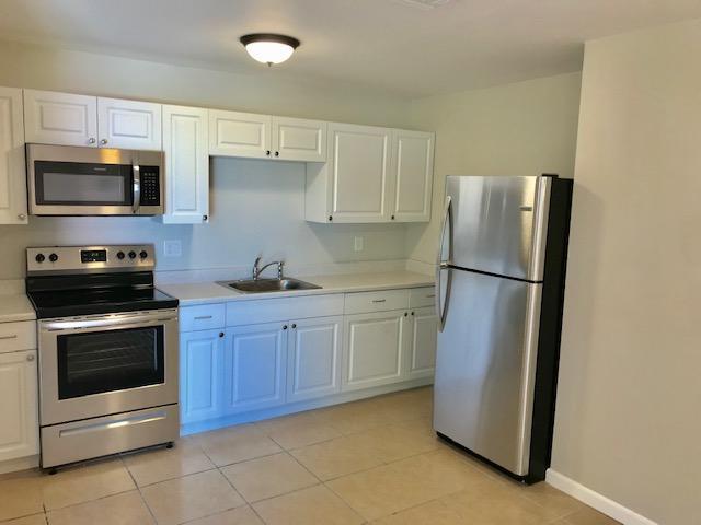 UPDATED LANTANA 2 BED 2 BATHROOM. FRESHLY PAINTED, TILED THROUGHOUT CLEANED AND READY TO MOVE IN. OPEN FLOOR PLAN WITH LOTS OF WINDOWS MAKING IT LIGHT & BRIGHT. COOK DINNER IN AN UPDATED KITCHEN WITH STAINLESS STEEL APPLIANCES. ONSITE LAUNDRY AREA. NO LEASING OR AGE RESTRICTIONS. SORRY NO PETS. CLOSE TO THE BEACH, SHOPPING AND THE INTERSTATE. NO HOA Quick Approval and easy move in. CORPERATELY OWNED. PROFESSIONALLY MANAGED