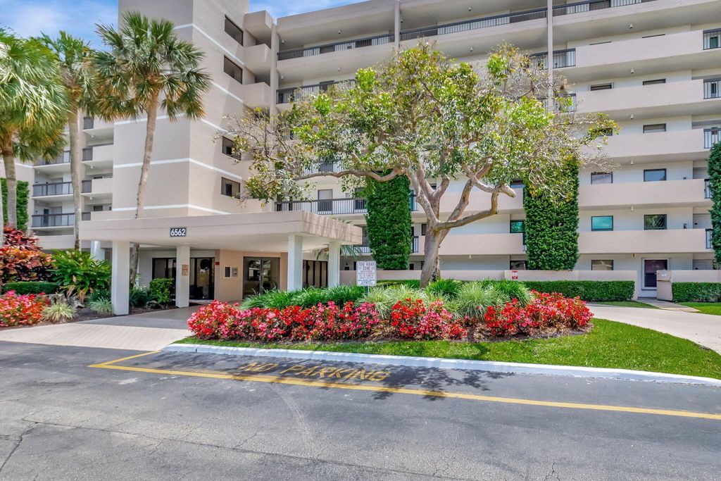 Photo of 6562 Boca Del Mar Drive #124, Boca Raton, FL 33433 (MLS # R11086989)