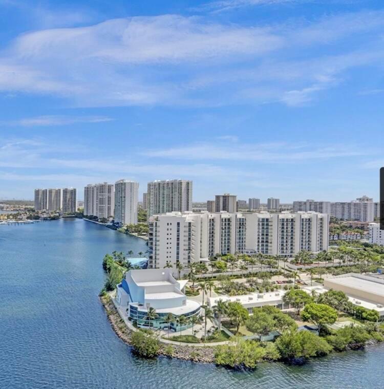 100 HIDDEN BAY CONDO - Residential Lease