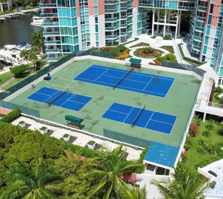 100 HIDDEN BAY CONDO - Residential Lease