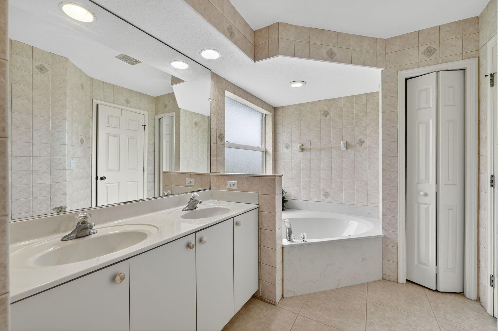 PORT ST LUCIE SECTION 37 - Residential