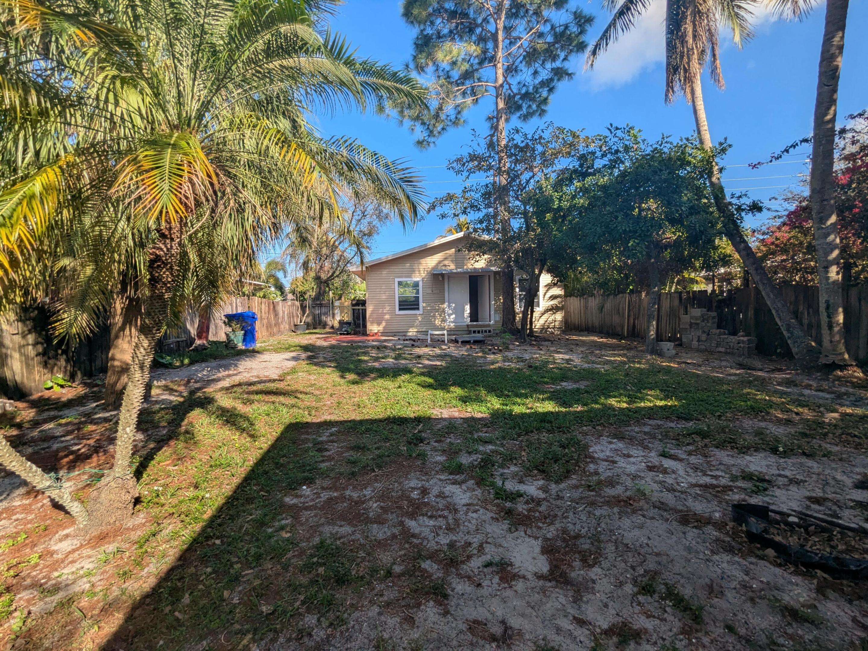 LAKE ECHO - Residential Lease