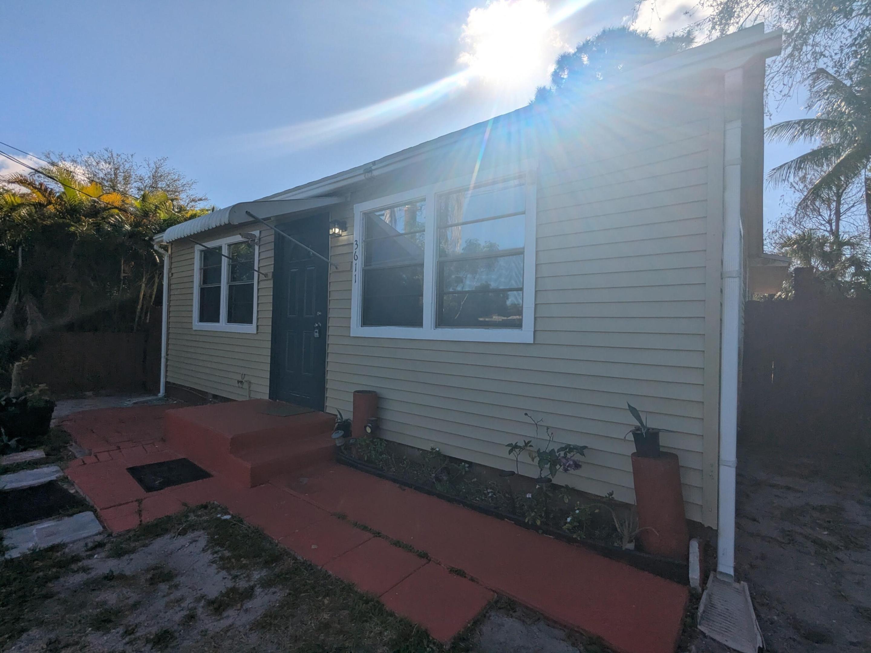 LAKE ECHO - Residential Lease