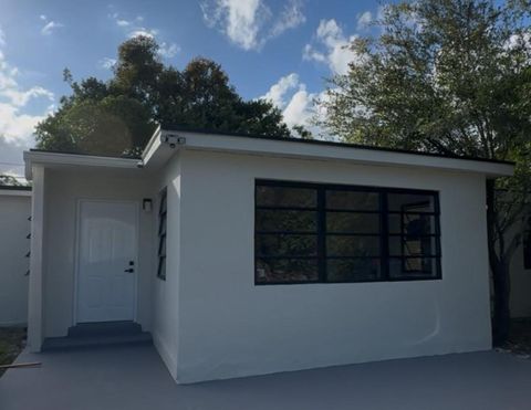 1109 NW 15th Ave Fort Lauderdale FL 33311