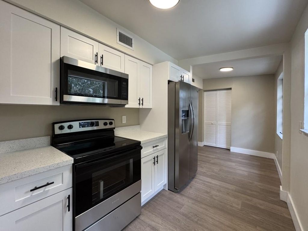 Photo of 1109 NW 15th Ave, Fort Lauderdale, FL 33311 (MLS # F10533378)