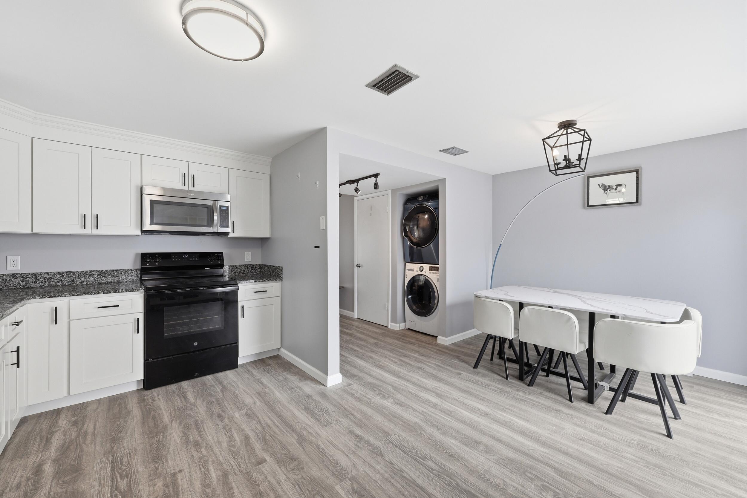 GEORGIAN PARK - Residential