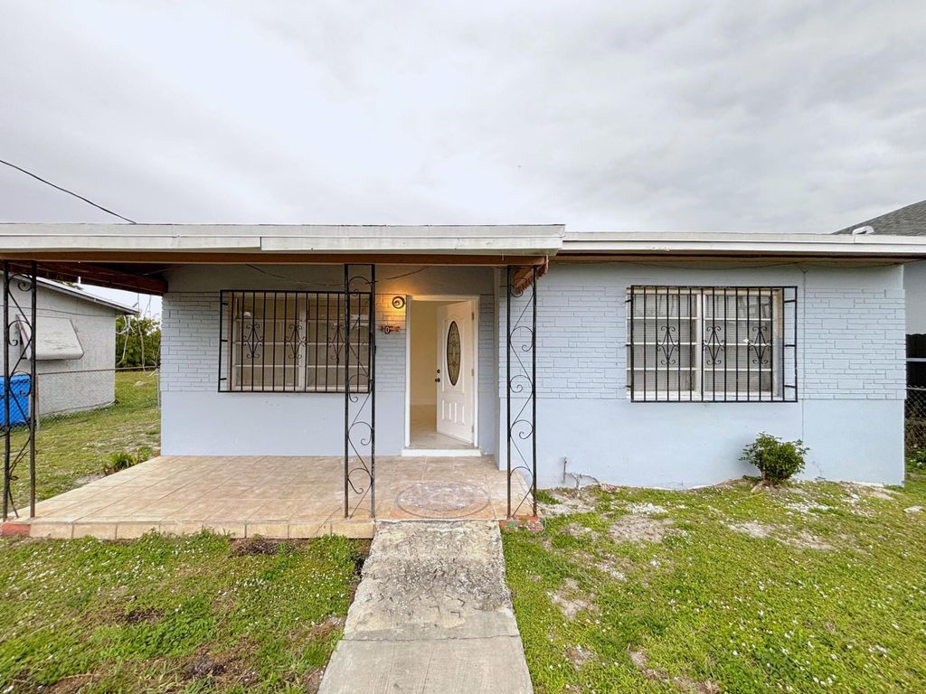 Photo of 4009 SW 24th Street, West Park, FL 33023 (MLS # R11159358)