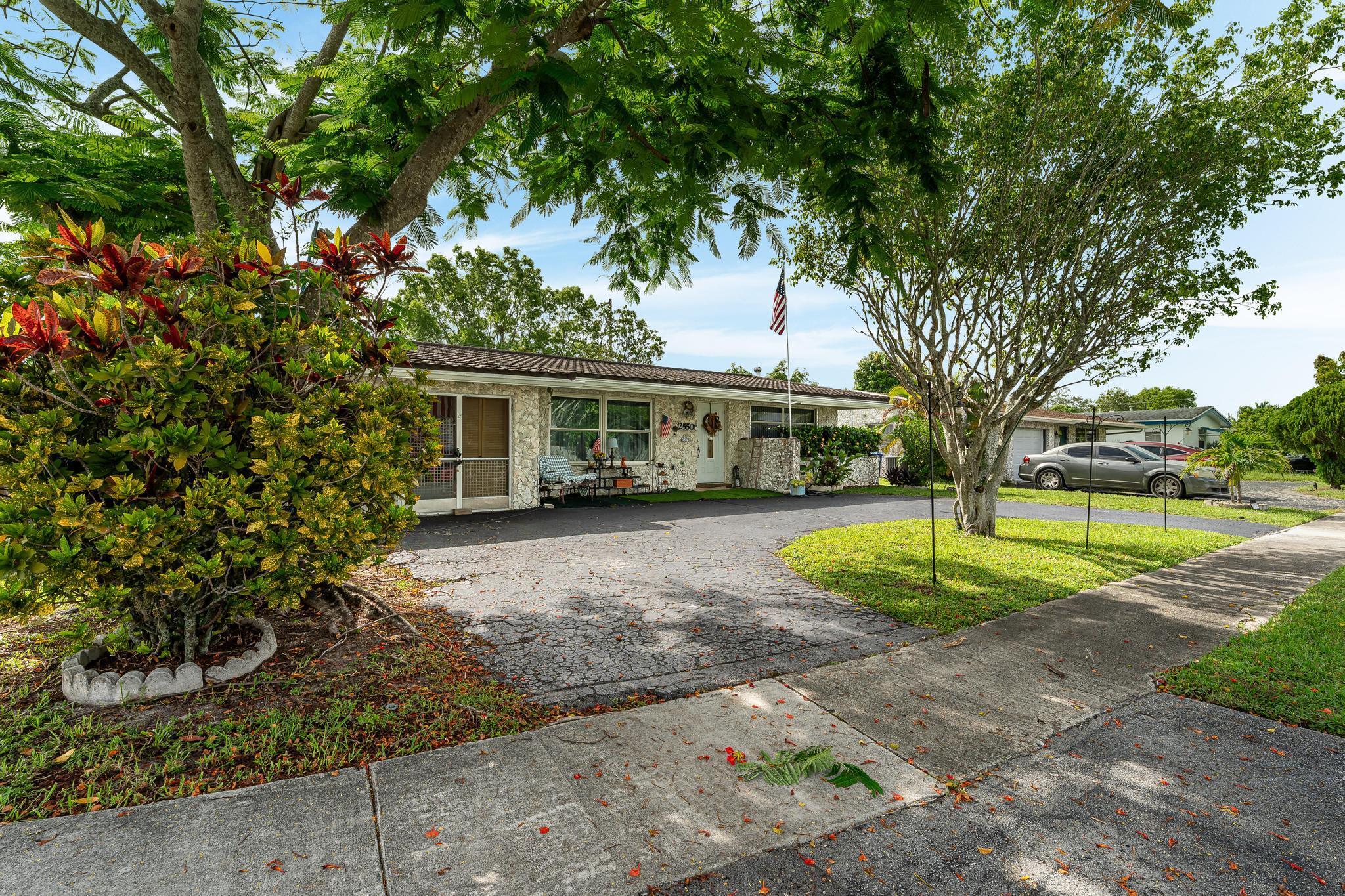 2550 NW 89th Avenue