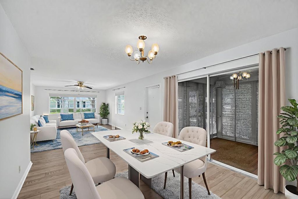 Photo of 10138 S 45th Terrace, Boynton Beach, FL 33436 (MLS # R11121016)