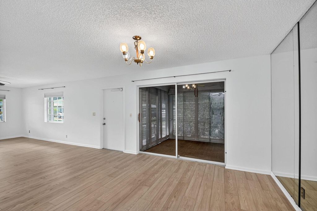 Photo of 10138 S 45th Terrace, Boynton Beach, FL 33436 (MLS # R11121016)