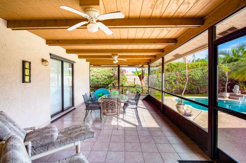 Photo of 1333 W Indies Way, Lantana, FL 33462 (MLS # R10927297)