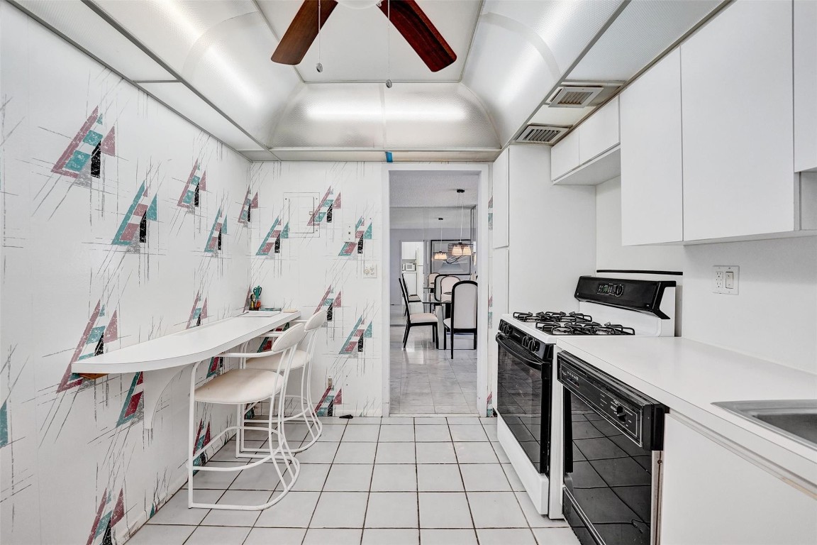 PARKER TOWERS - Residential