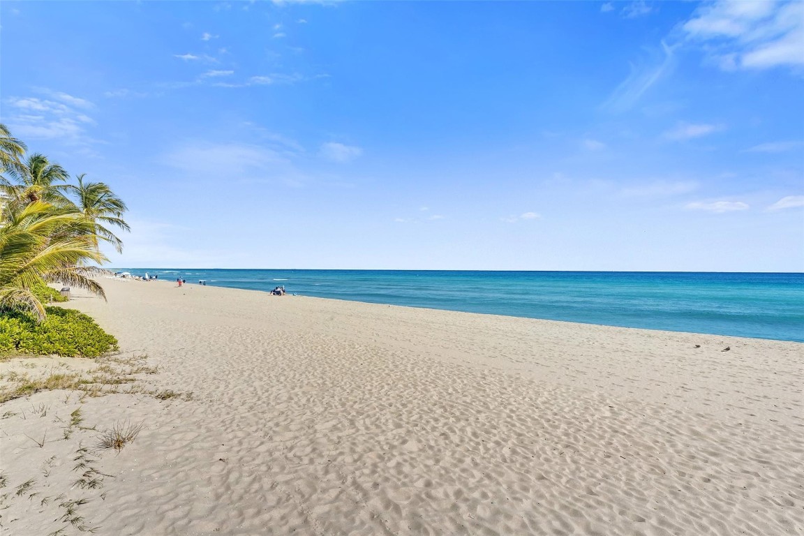 PARKER TOWERS - Residential