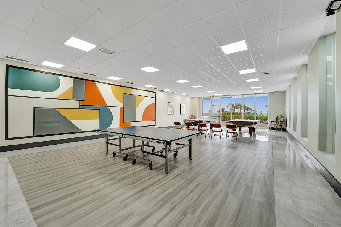 PARKER TOWERS - Residential