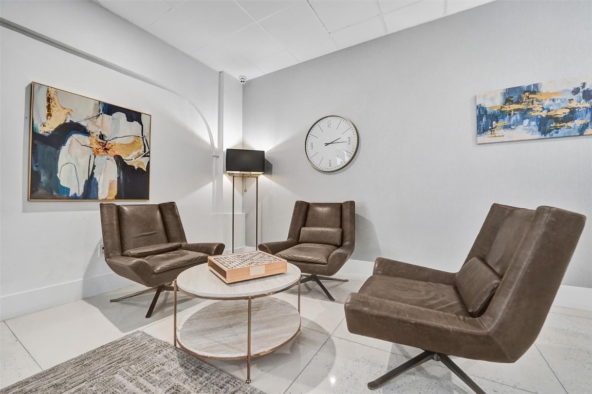 PARKER TOWERS - Residential