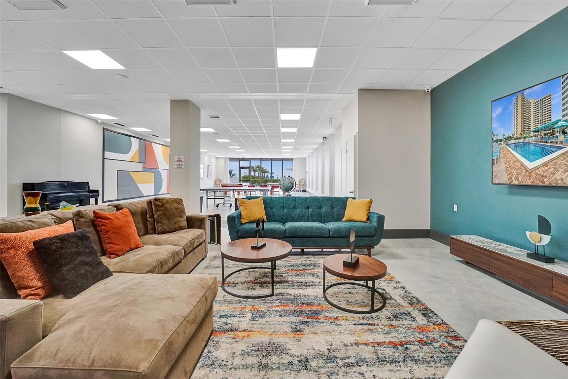 PARKER TOWERS - Residential