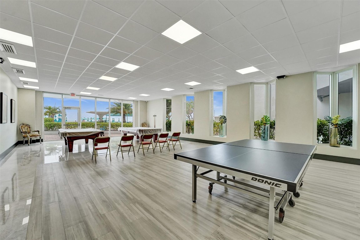 PARKER TOWERS - Residential