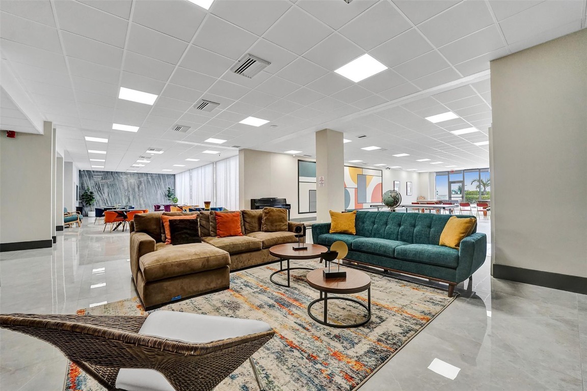 PARKER TOWERS - Residential