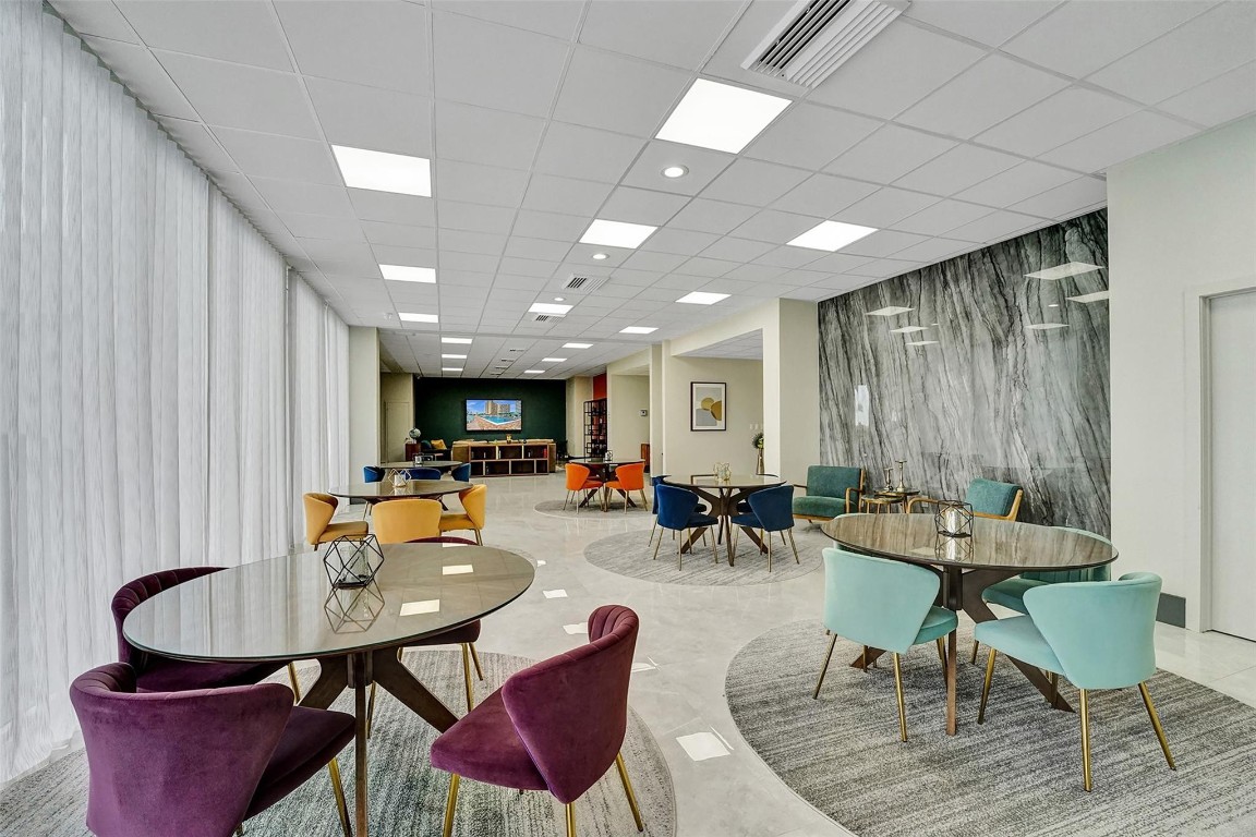 PARKER TOWERS - Residential