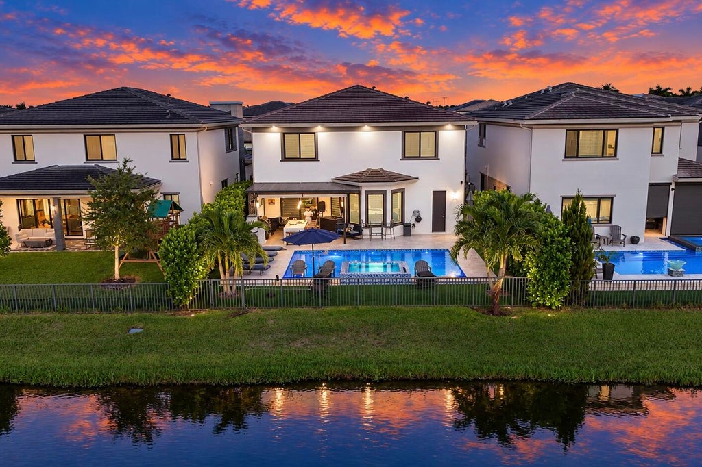 Photo of 10733 AQUA Court, Parkland, FL 33076 (MLS # B26084304)