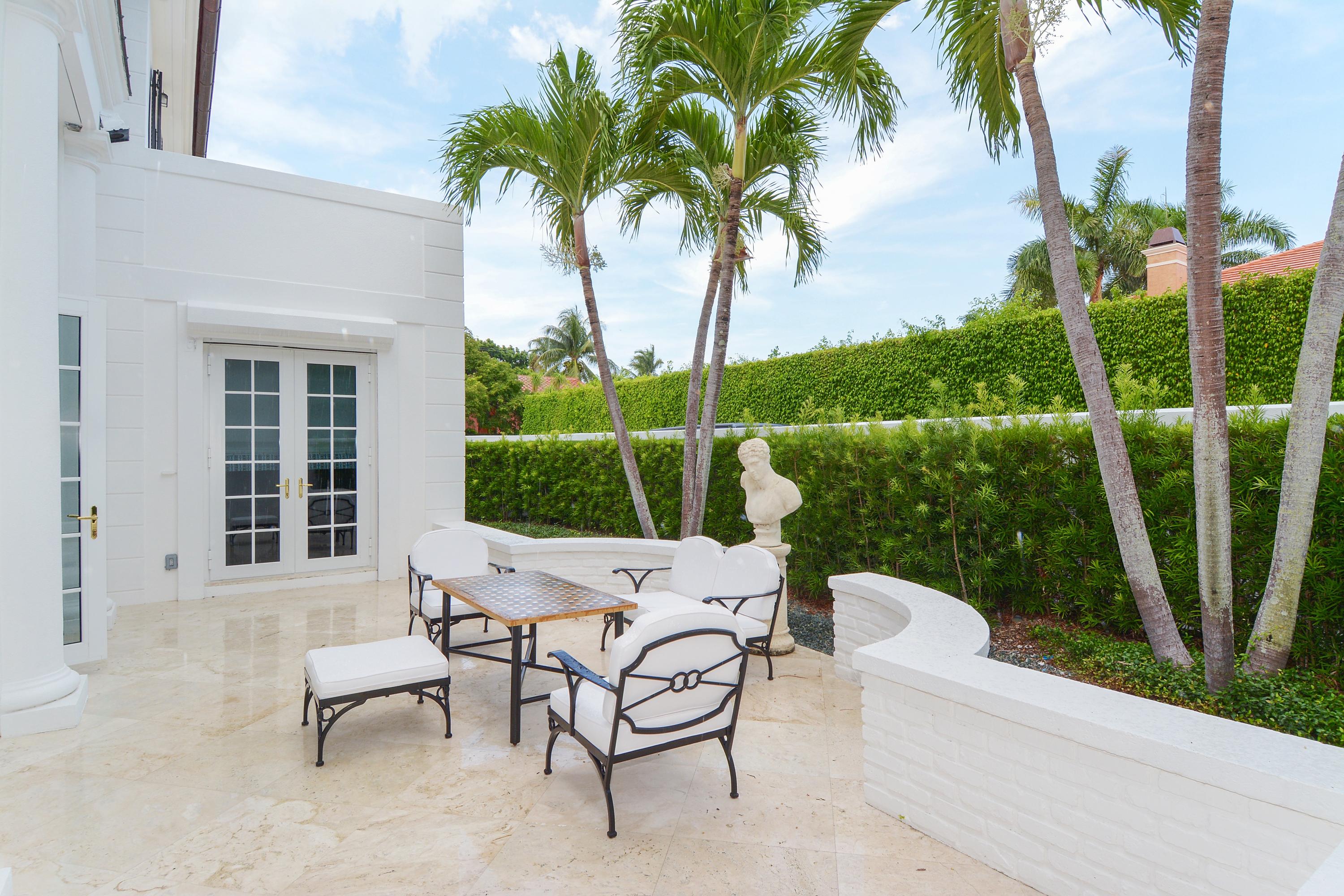 JAMAICA LANE IN - Residential