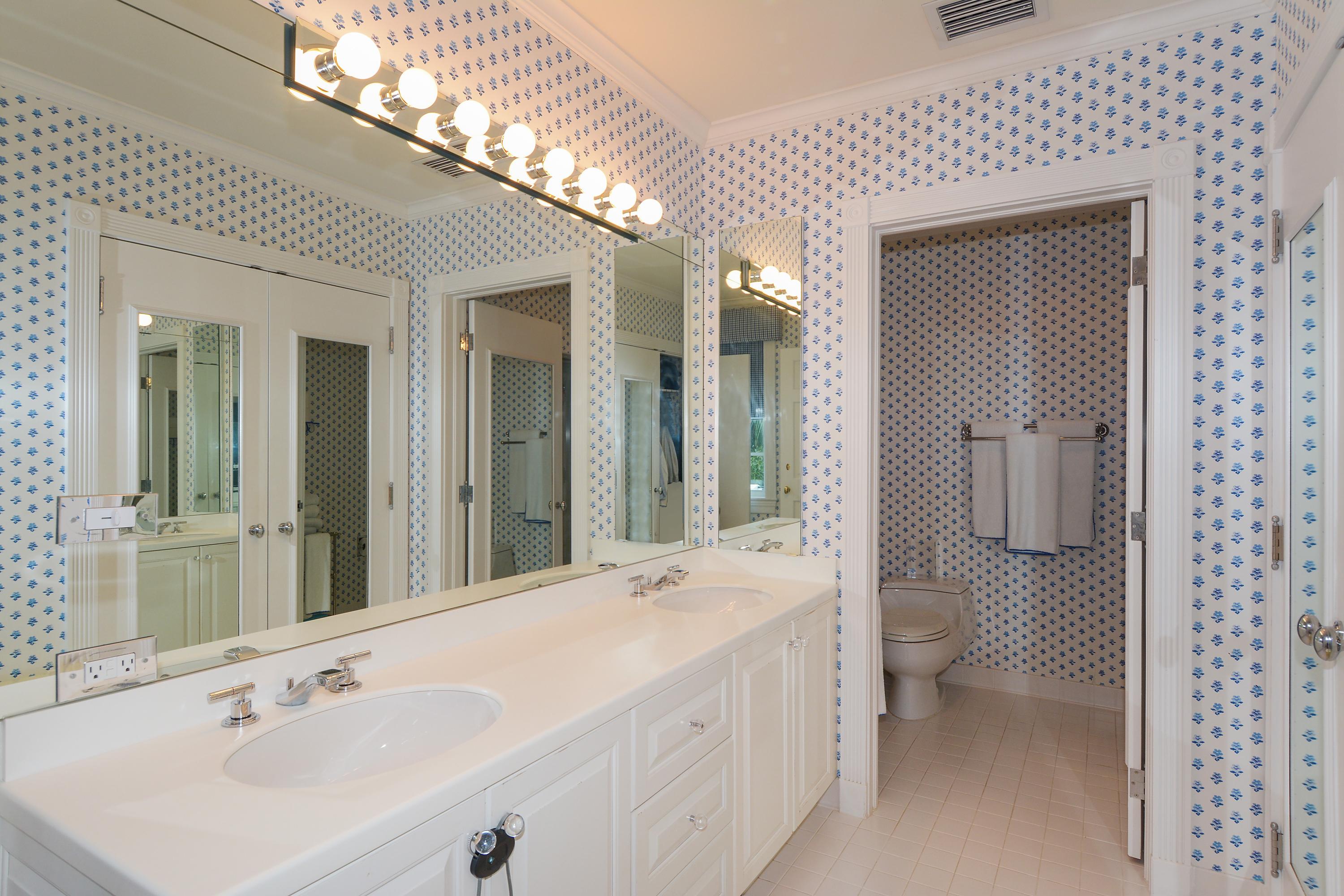 JAMAICA LANE IN - Residential