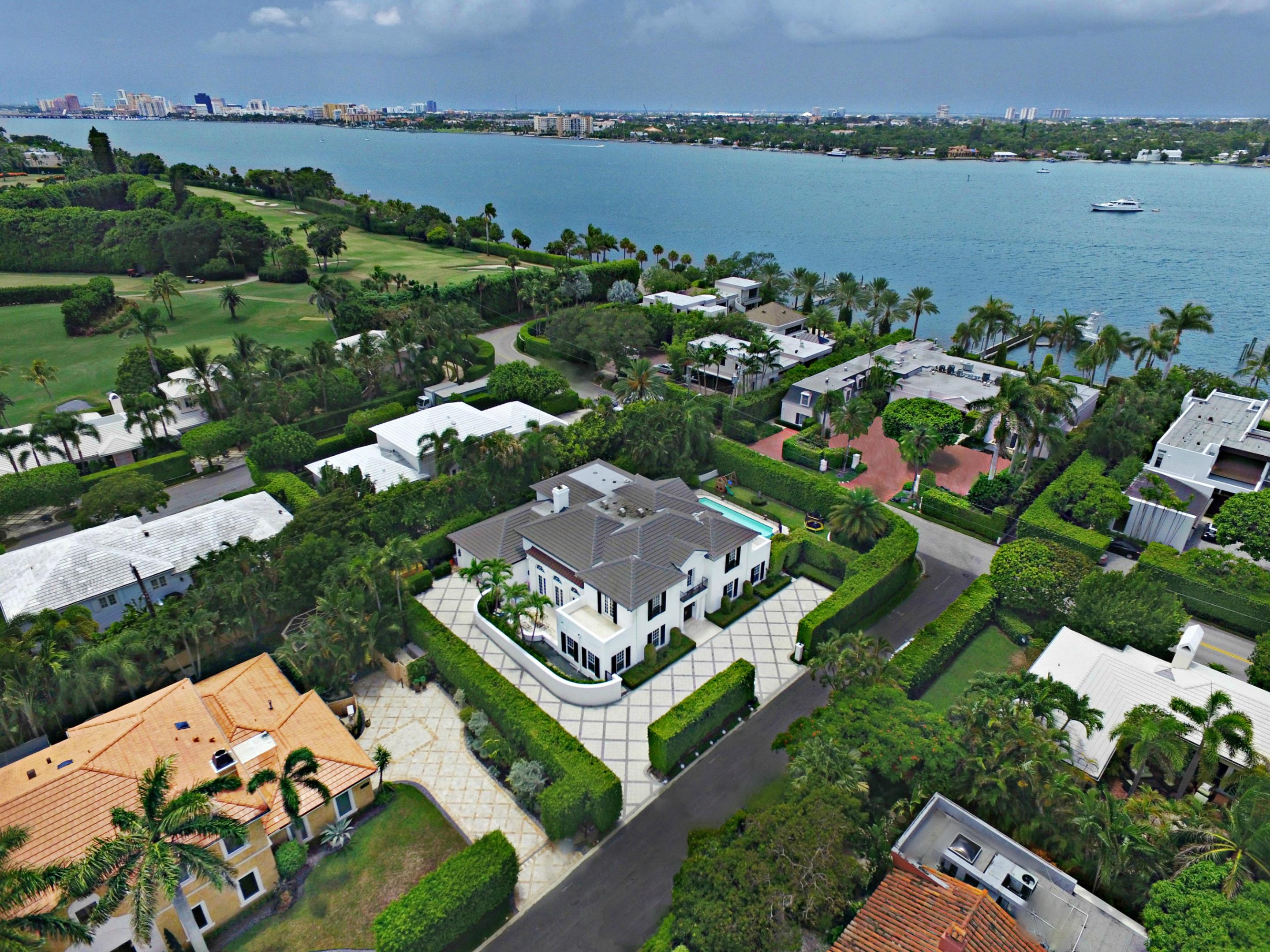 JAMAICA LANE IN - Residential