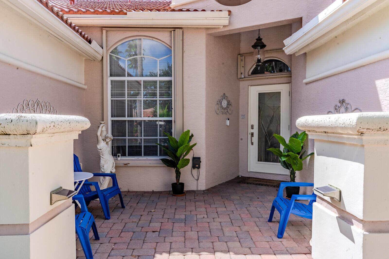 8402 Staniel Cay