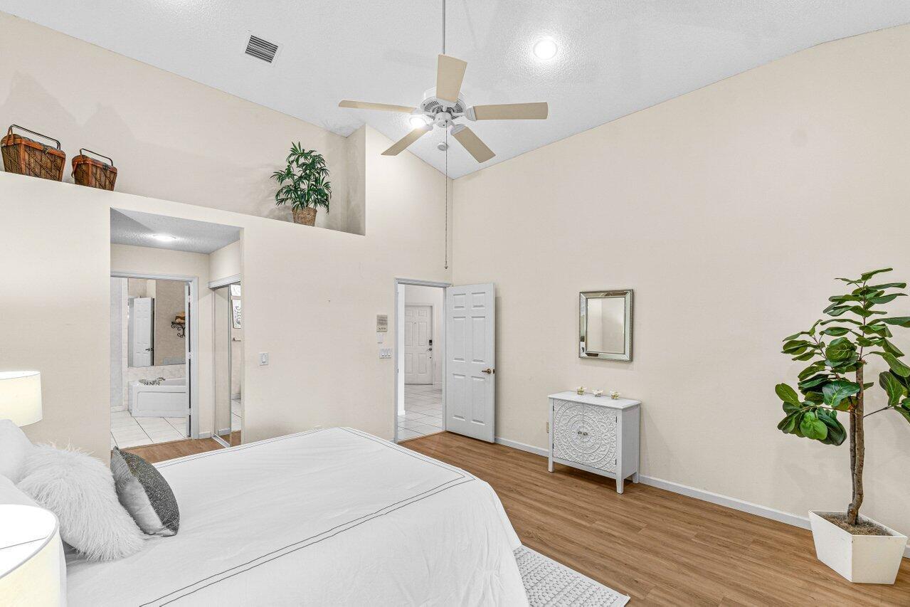 CORAL TRACE - Residential Lease