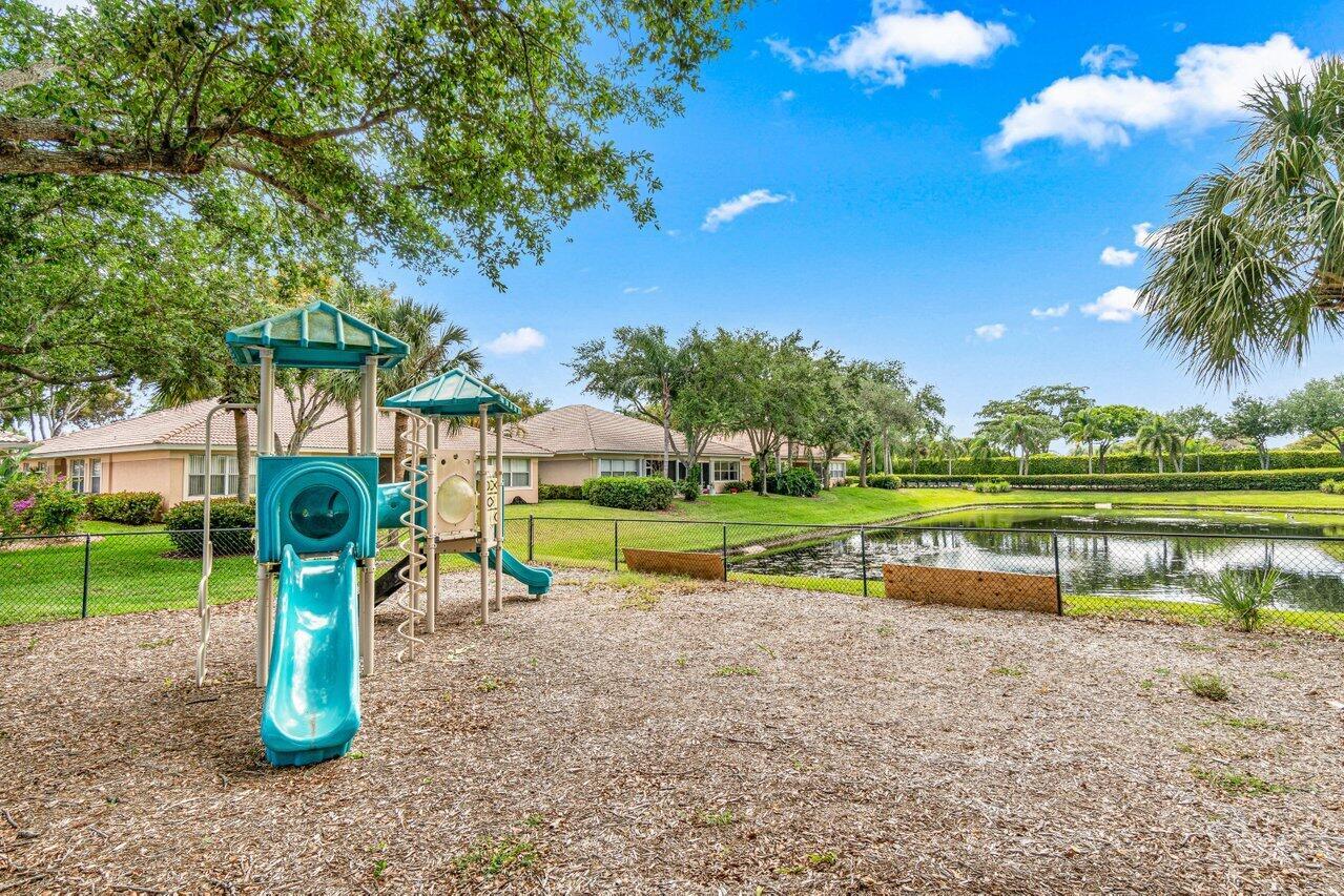 CORAL TRACE - Residential Lease