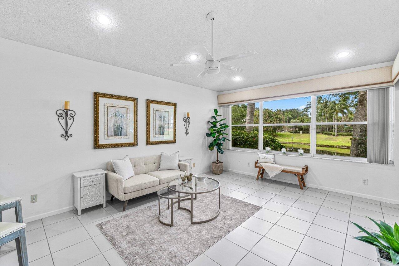 CORAL TRACE - Residential Lease