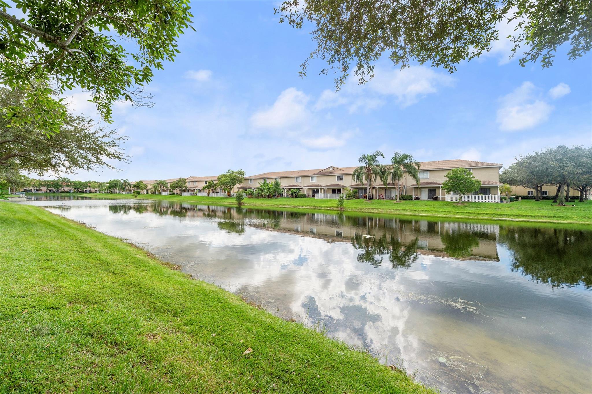 Lyons Indust Park 71-1 B - Residential Lease