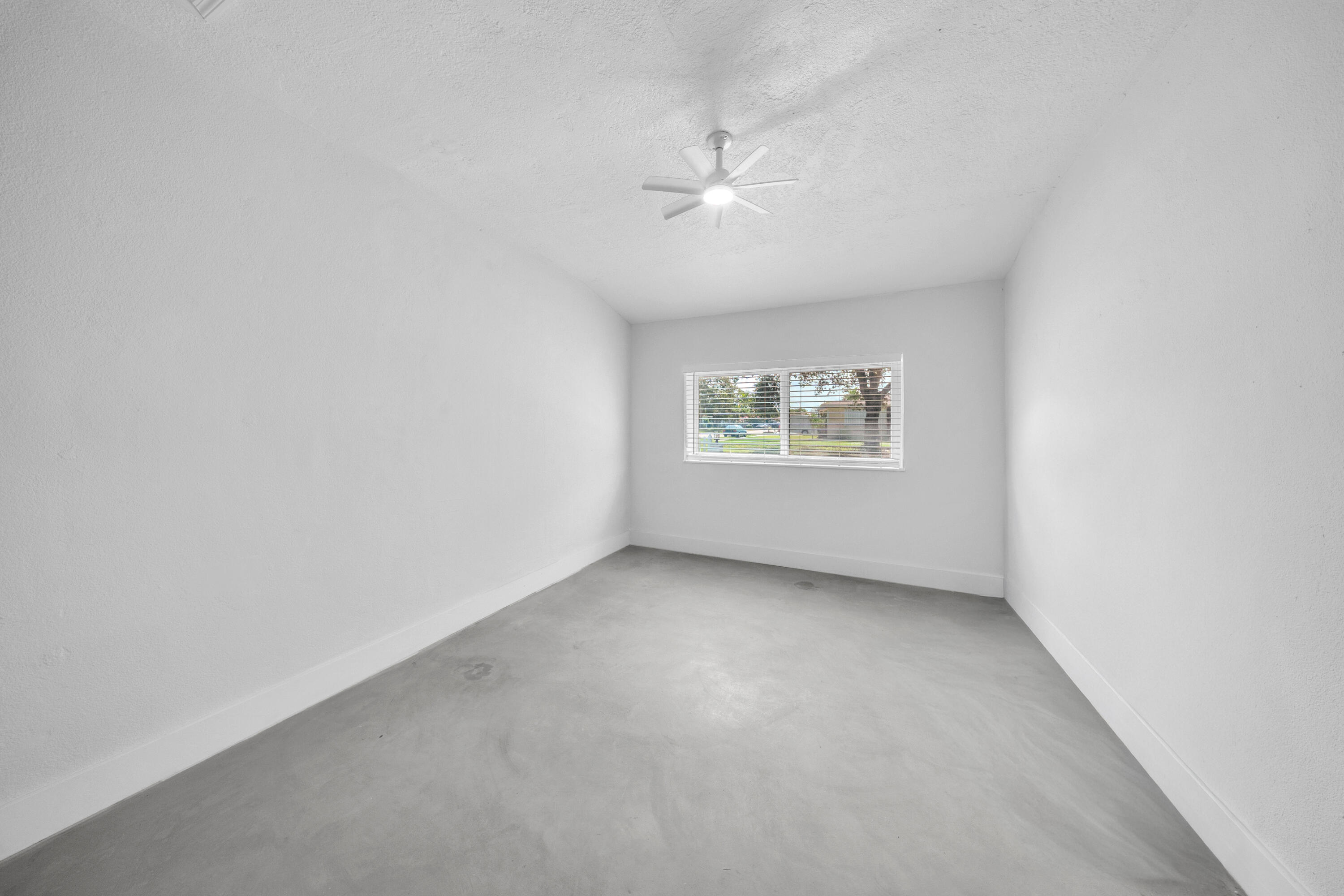 TAFT VILLAS - Residential Lease