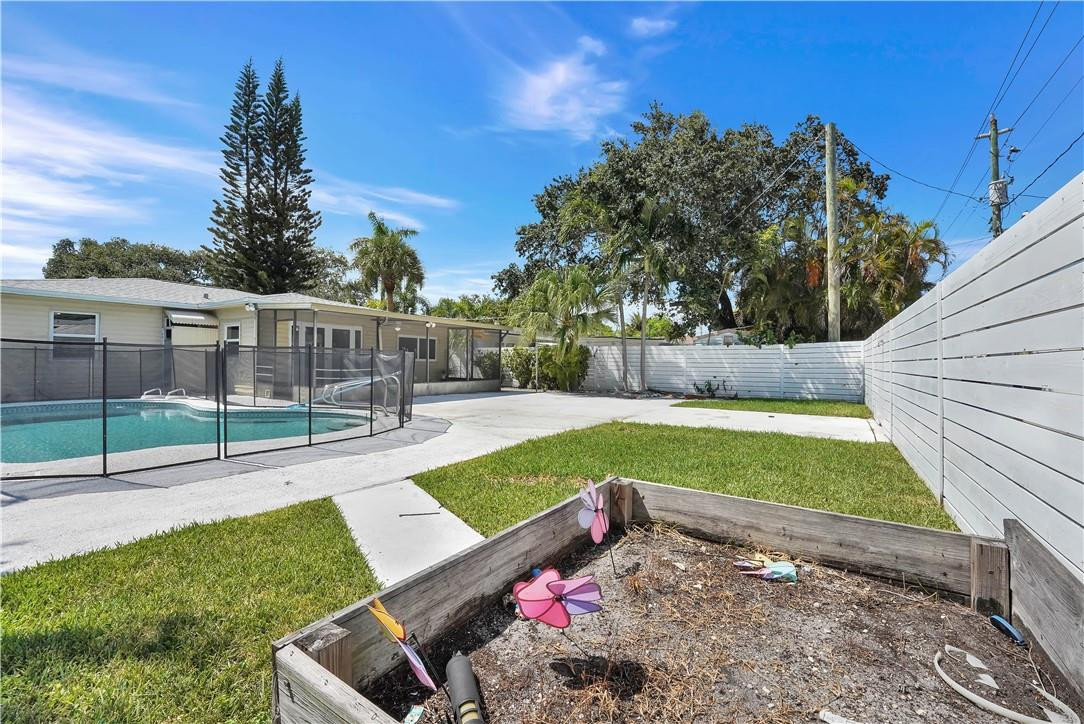 TAFT VILLAS - Residential Lease
