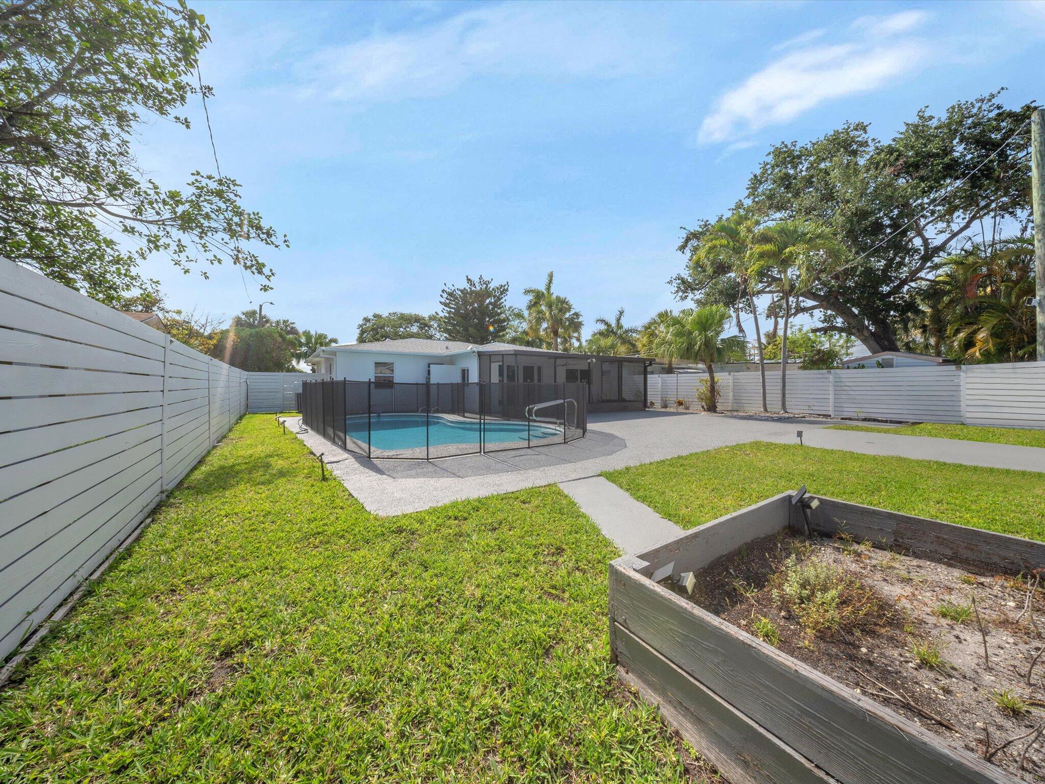 TAFT VILLAS - Residential Lease
