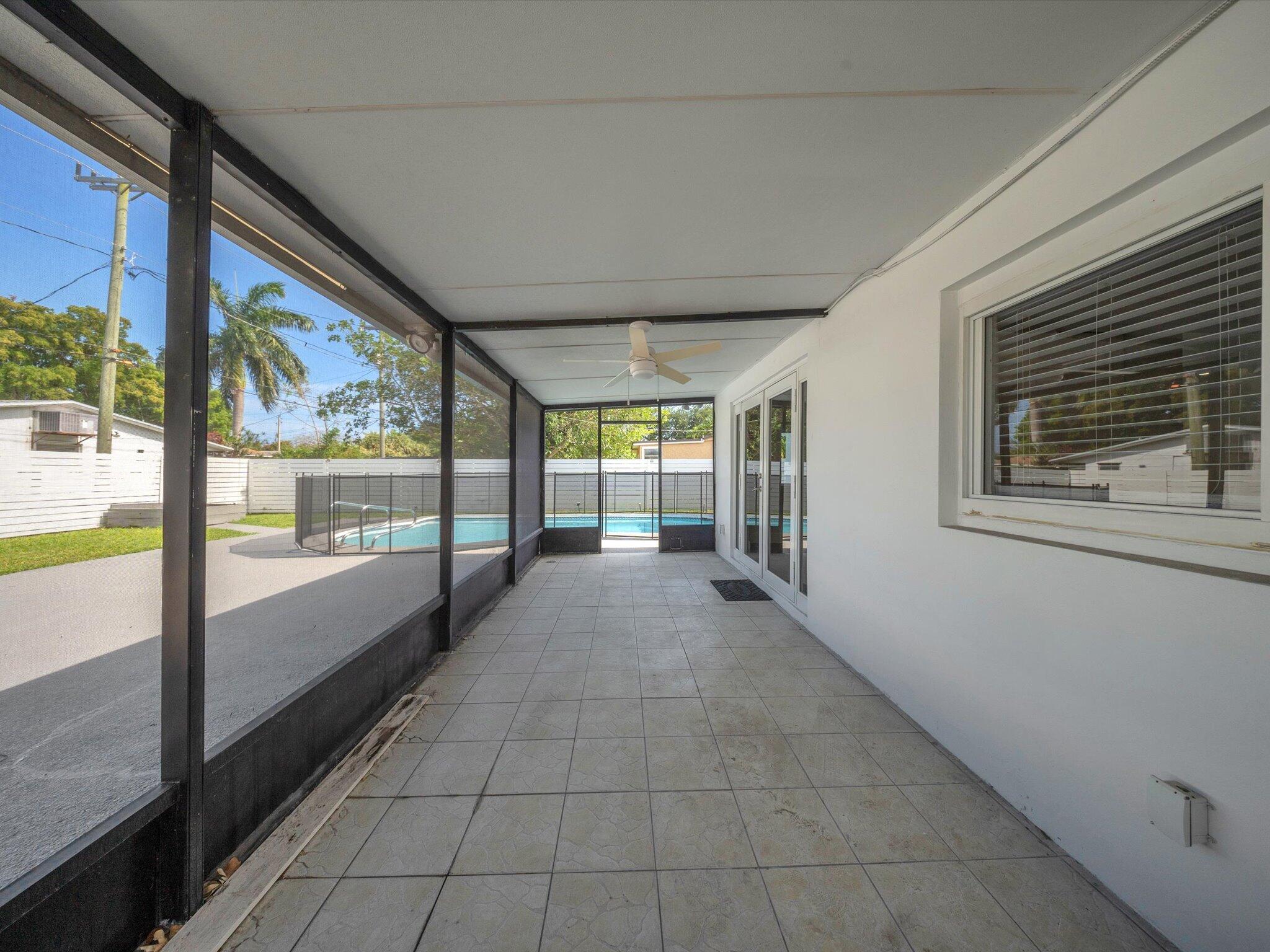 TAFT VILLAS - Residential Lease