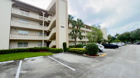Tiny photo for 2404 Antigua CIR, Coconut Creek, FL 33066 (MLS # B26030523)