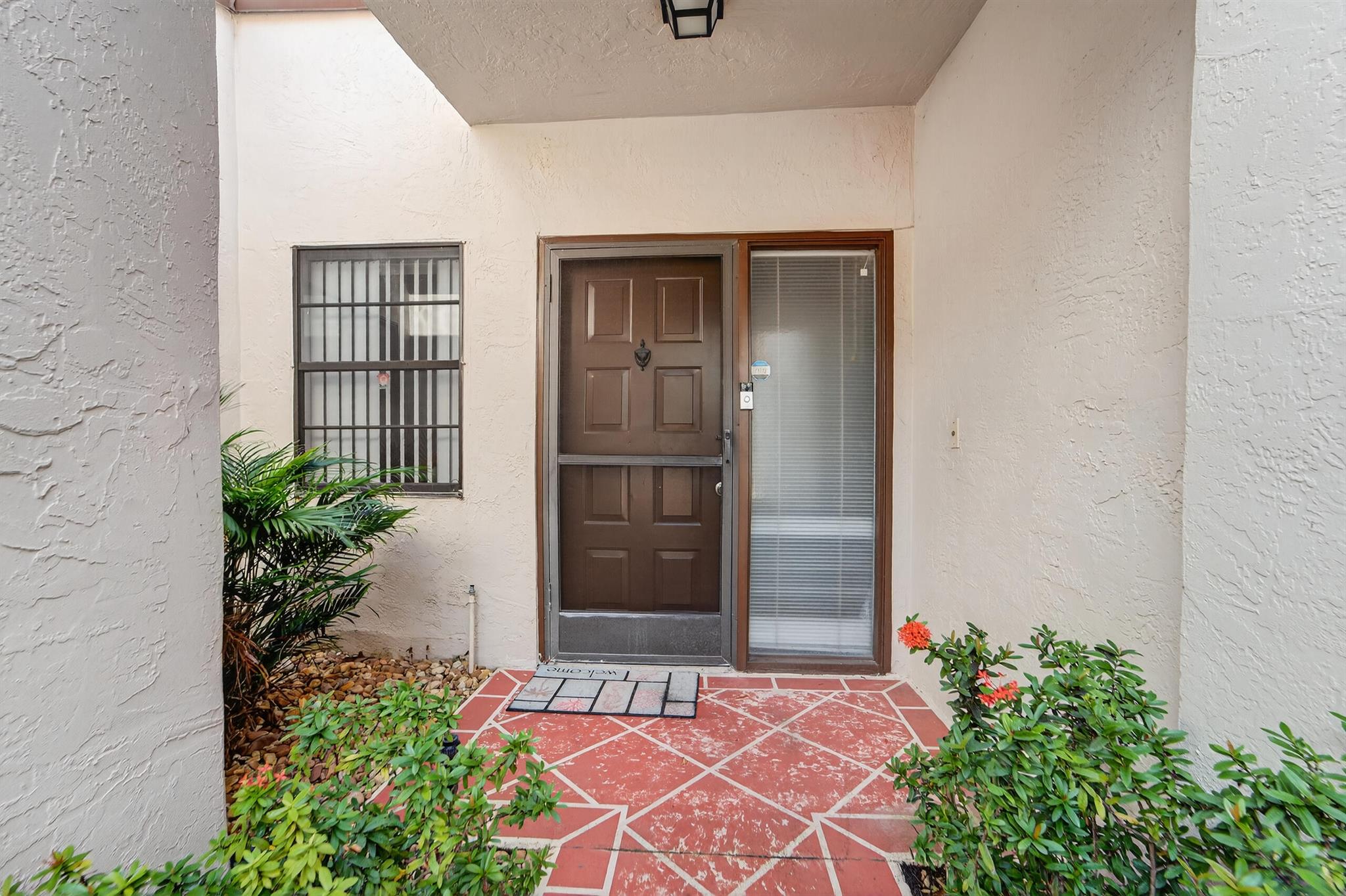 HUNTINGTON POINTE - Residential Lease