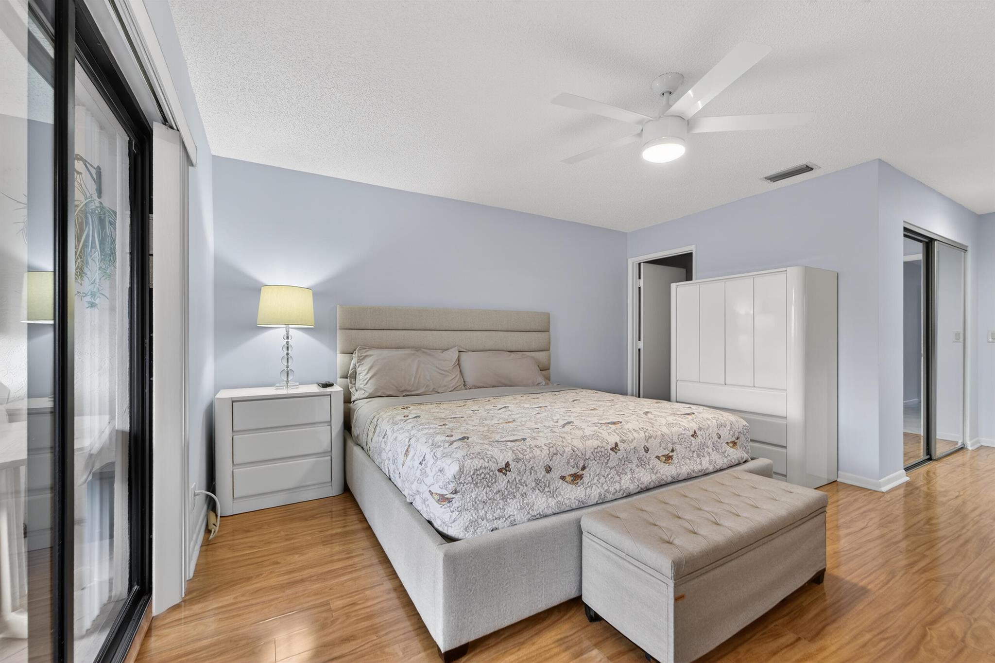 HUNTINGTON POINTE - Residential Lease