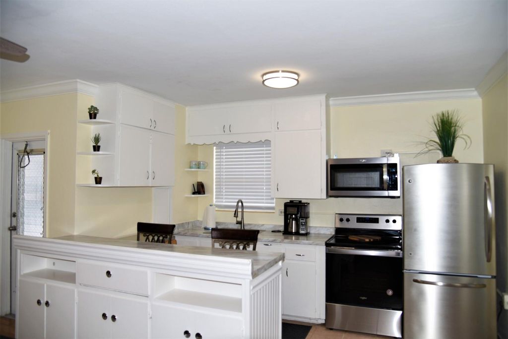 Photo of 115 S Palmway #8, Lake Worth Beach, FL 33460 (MLS # R11165850)